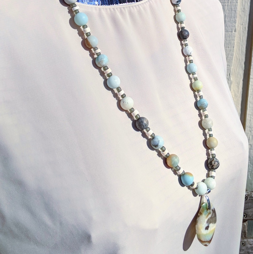 Handmade ultra-long Amazonite pendant necklace - Picture 3 of 6